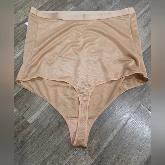 Nwot SKIMS High Waist Seamless Body Shaper Thong Pants Shapewear 3x Plus Torrid - Picture 6 of 12